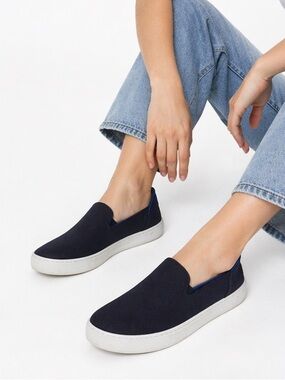Rothy’s Navy Blue Slip-On Sneakers Women’s Knit Comfort White Sole Casual shoes